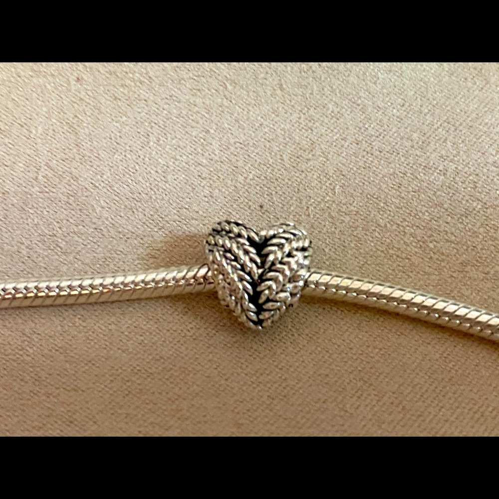 Pandora grains heart charm